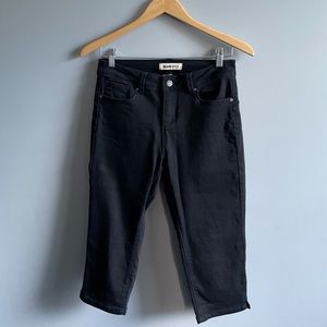 Blue Spice Stretch Black Denim Capris Sz S
